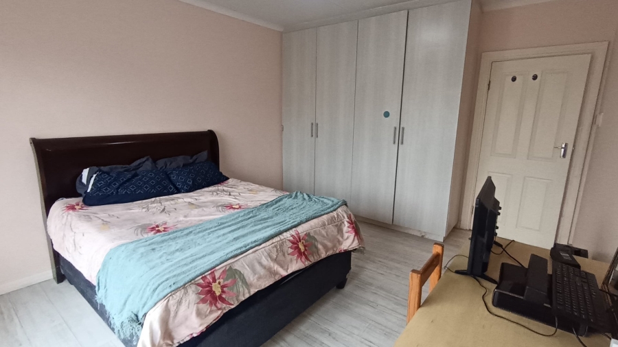 To Let  Bedroom Property for Rent in Pacaltsdorp Western Cape